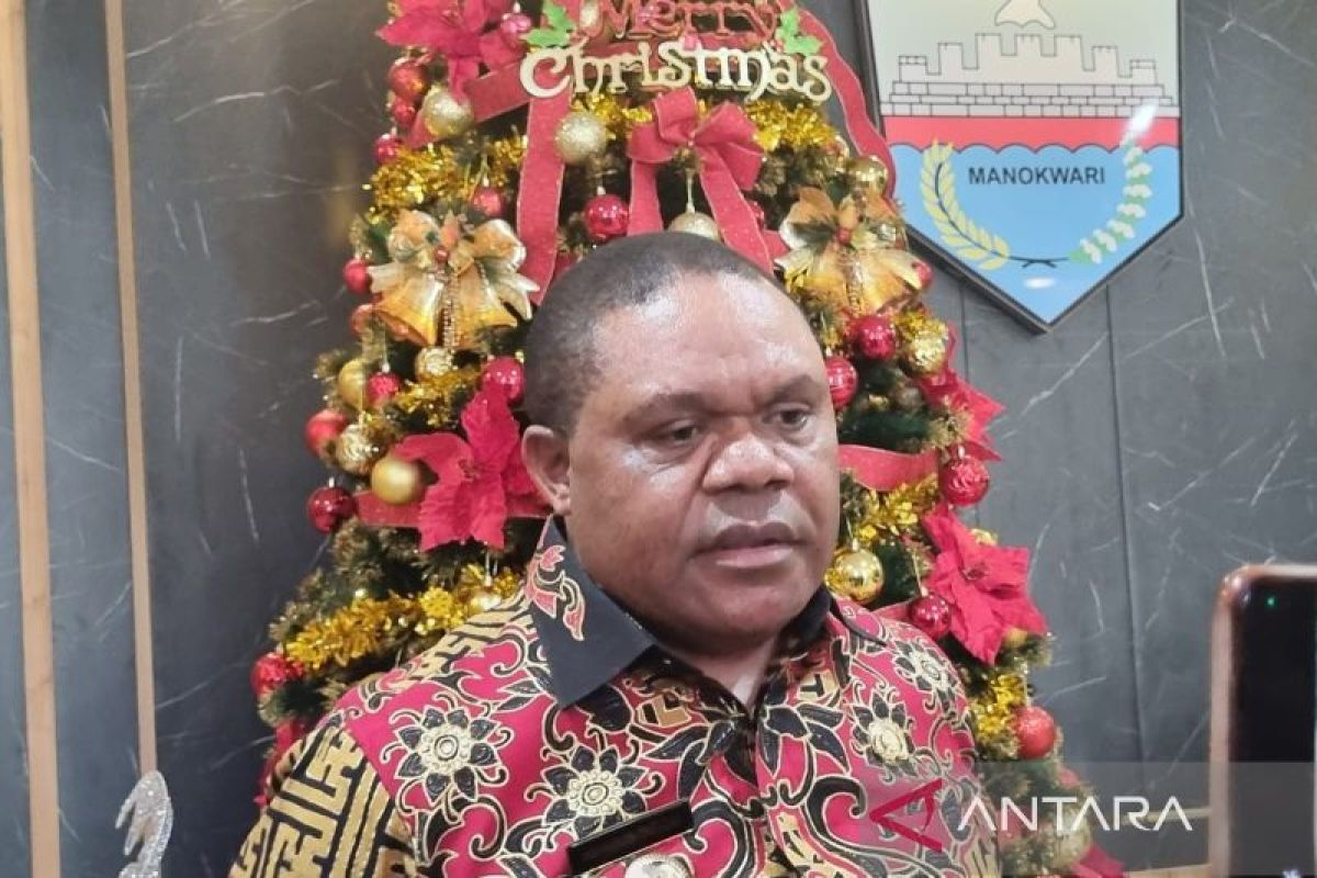 Hermus ajak warga Manokwari jaga toleransi pada perayaan Natal