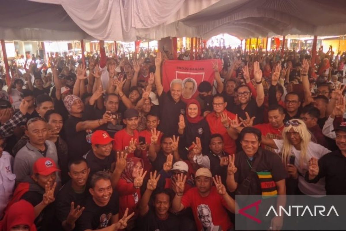 Ganjar Pranowo sapa warga Indramayu