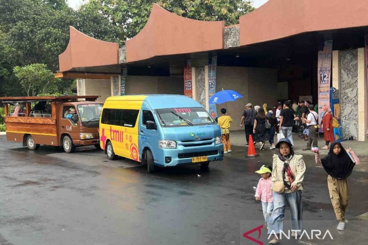 TMII perluas parkir dan tambah bus listrik pada puncak libur Natal