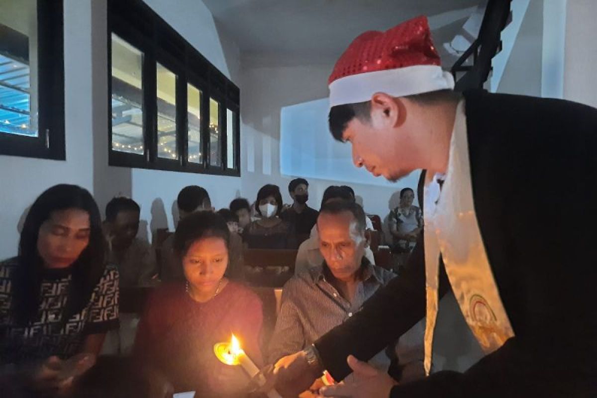 Seribuan orang hadiri malam Natal di GPIB Zebulon Batam