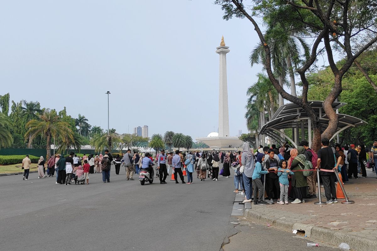 Libur Natal, 47.987 pengunjung padati Monas