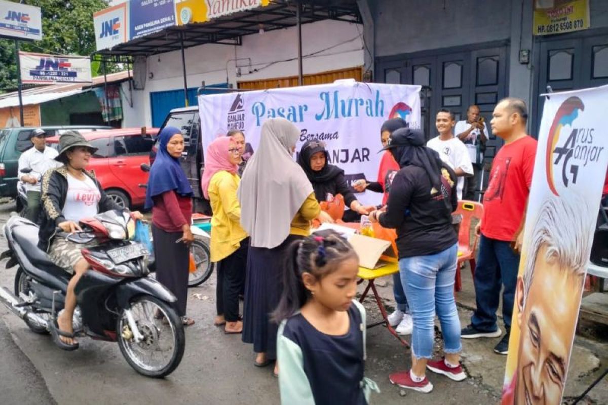 1.000 paket sembako, Arus Ganjar Sumut gelar pasar murah di Medan