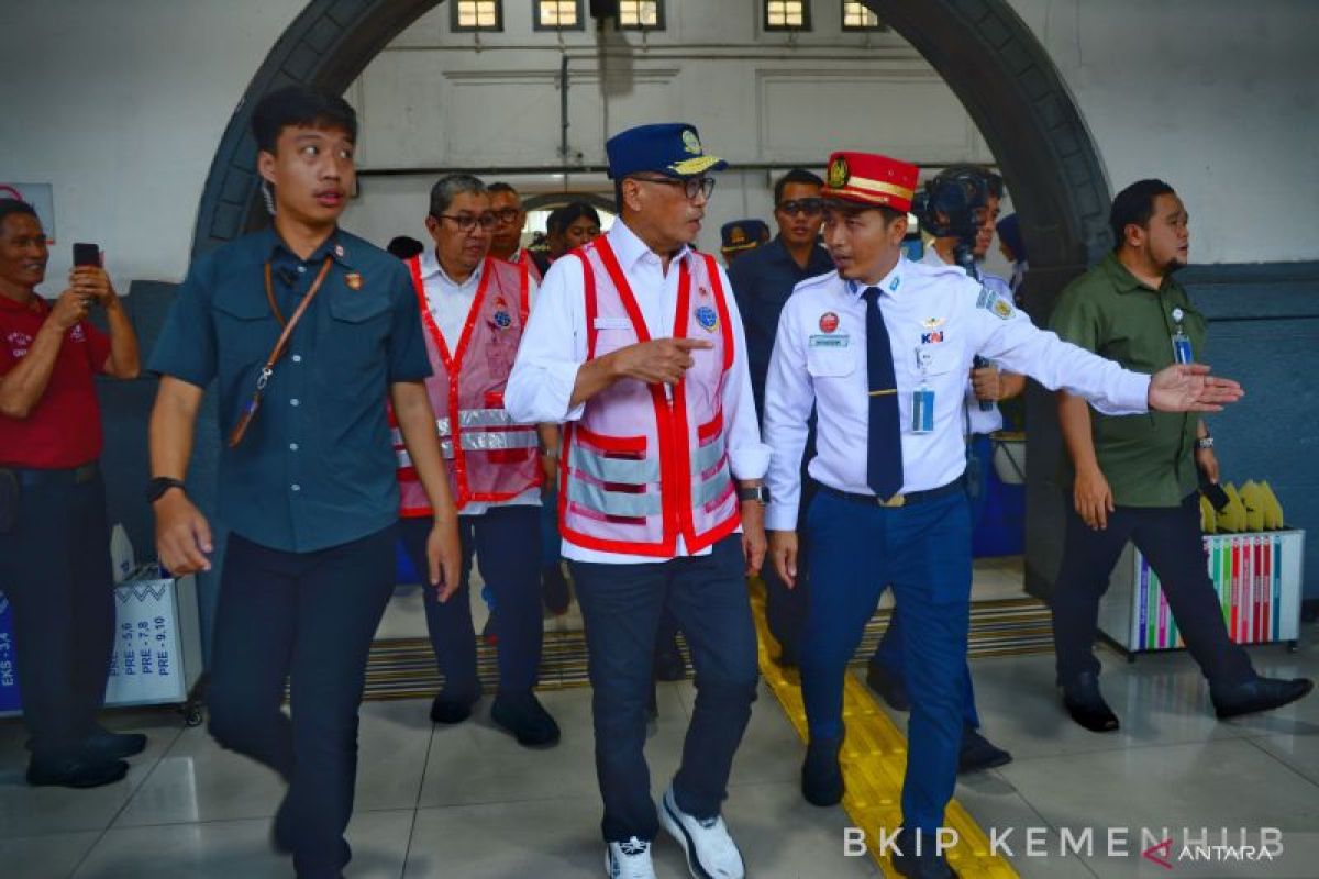 Number of passengers at Pasar Senen train station increases: Ministry
