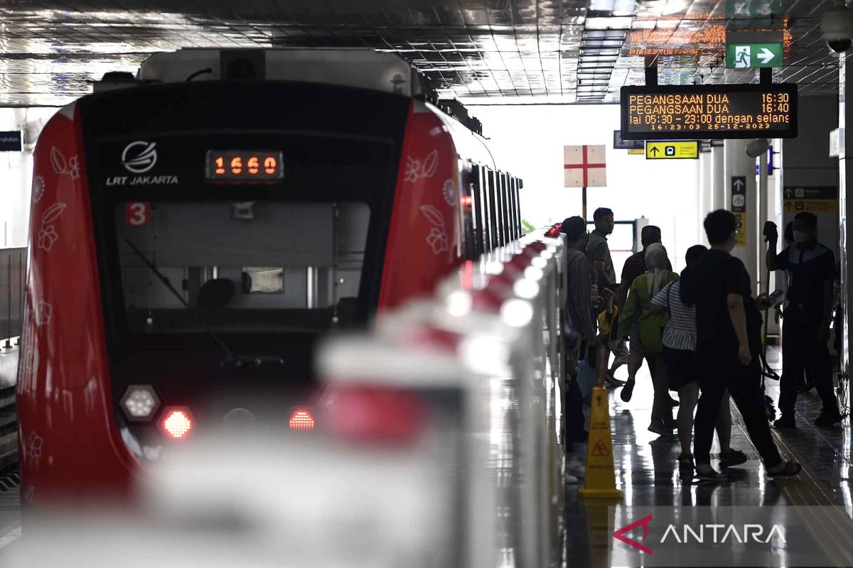 Lrt Jakarta Targetkan 3000 Penumpang Per Hari Saat Pada Libur Natal