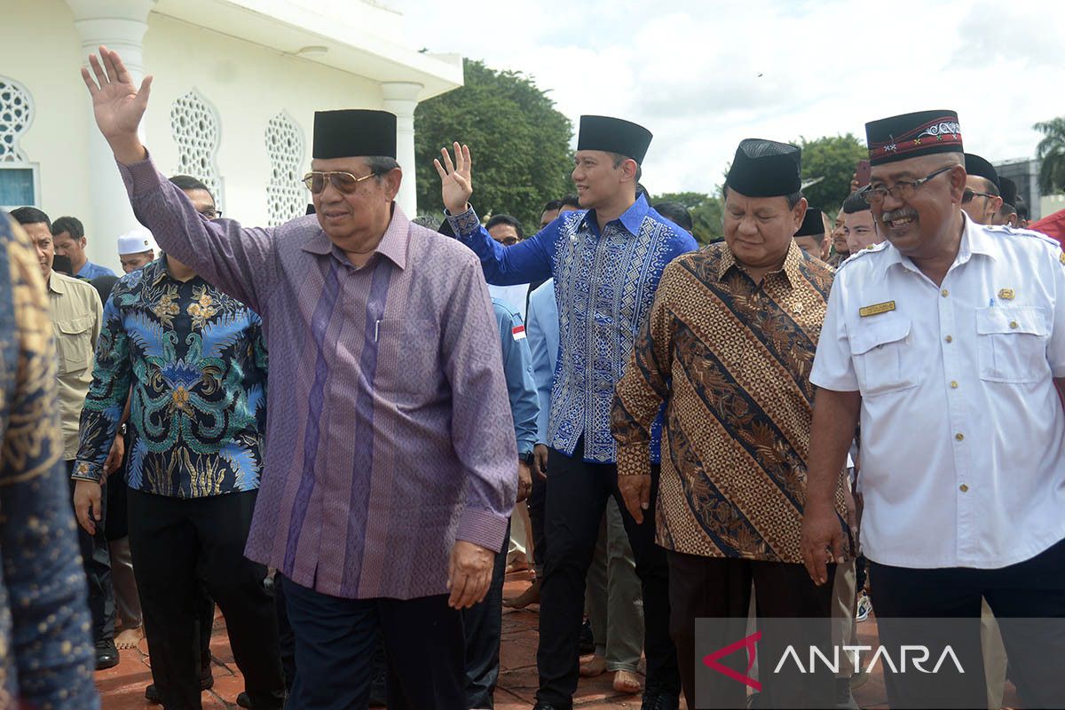 FOTO - Prabowo dan SBY kunjungi Masjid Raya Baiturrahman