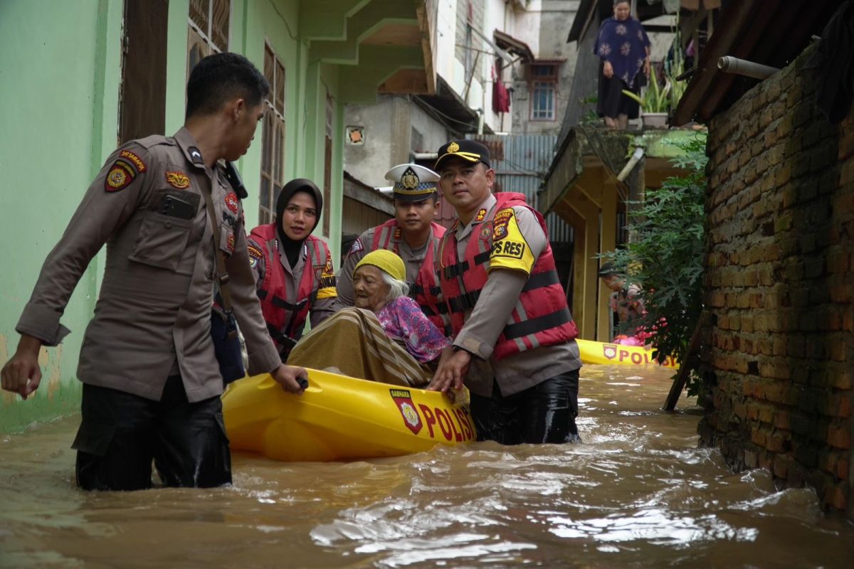 Ratusan rumah di Rokan Hulu Provinsi Riau terendam banjir