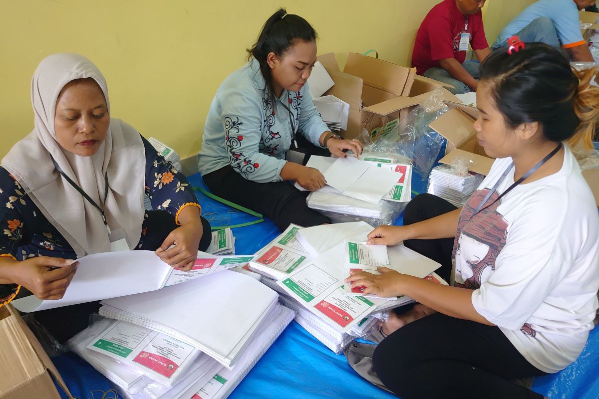 KPU Bandarlampung sebut 30 lembar surat suara cacat produksi