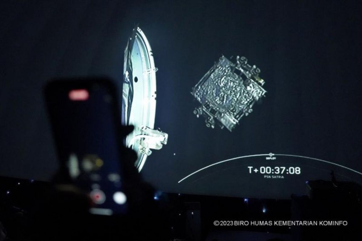 Menkominfo: BTS 4G dan SATRIA-1 "tol langit" hubungkan RI