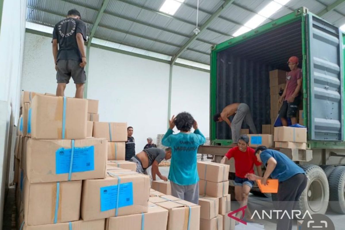 Distribusi logistik Pemilu di Samarinda terkendala surut air sungai