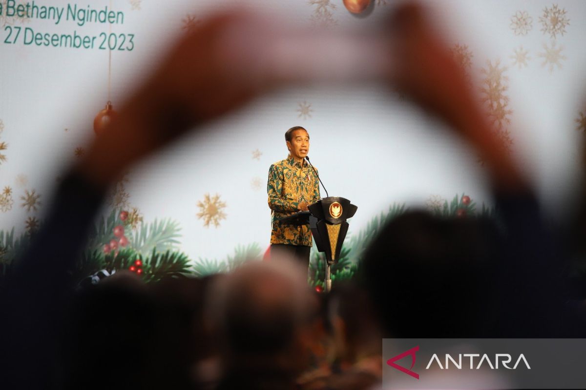 Jokowi ajak umat Kristiani beri contoh keberagaman pada dunia