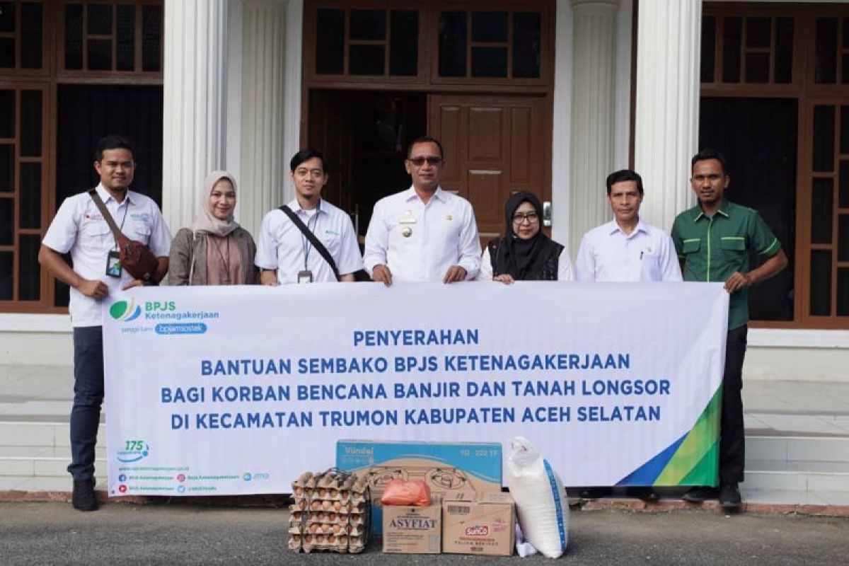 BPJS Ketenagakerjaan salurkan bantuan banjir di Aceh Selatan