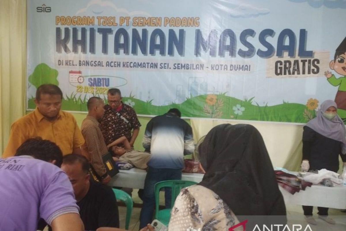 Semen Padang gelar khitanan massal gratis di Dumai