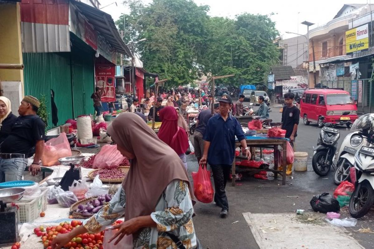 Harga bahan pokok di Lebak sepekan terakhir relatif stabil