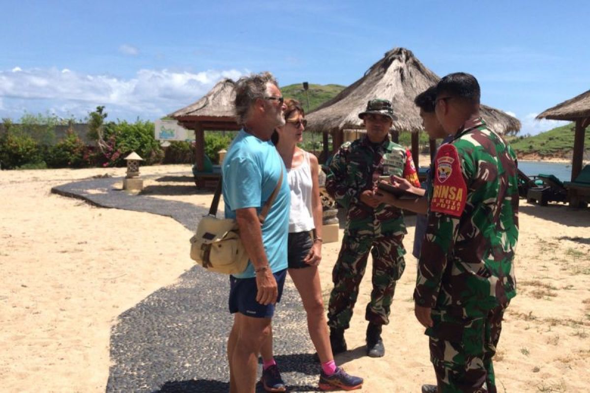 Jelang tahun baru, TNI mulai amankan kawasan wisata di Lombok Tengah