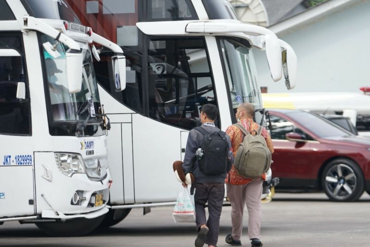 DAMRI catat jumlah penumpang libur Natal dan Tahun Baru 2024 meningkat signifikan