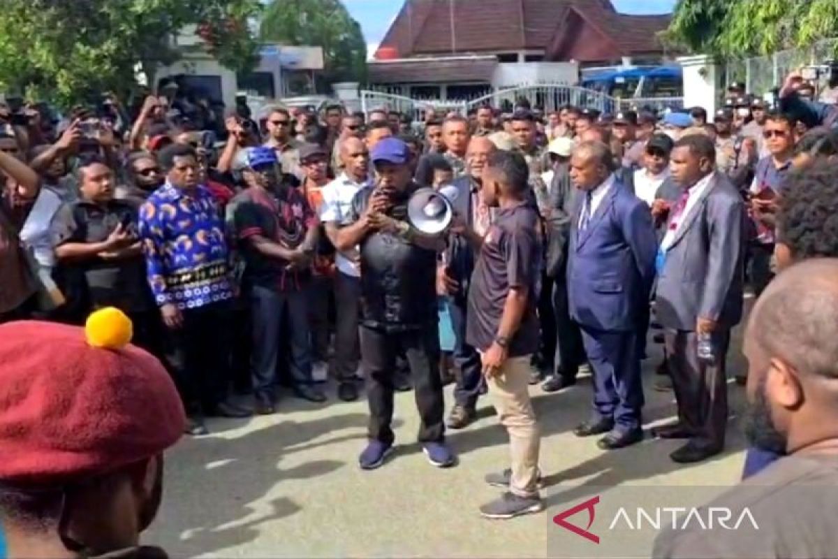 DPR Papua: Pemakaman Lukas Enembe sore hari