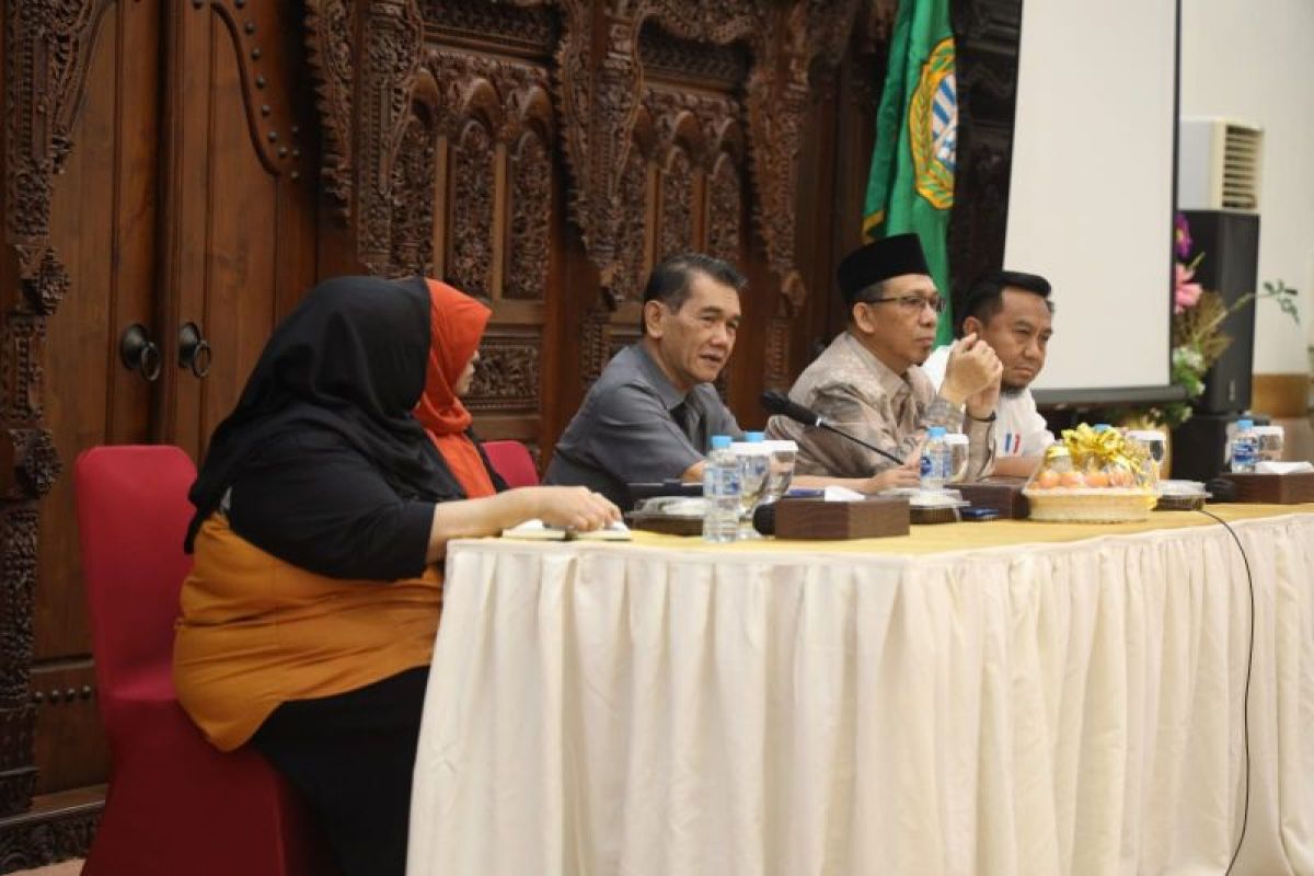 Pj Wali Kota Pontianak memimpin rapat perdana, bahas program 2024
