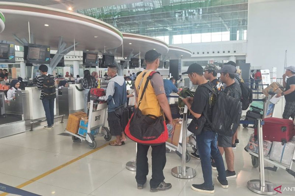Penumpang Bandara SAMS Balikpapan menurun jelang Tahun Baru
