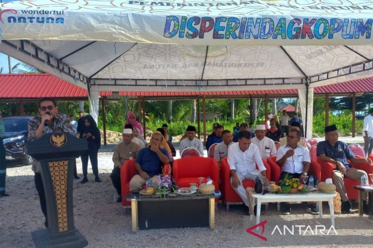 Nyat Kadir sambangi pedagang di pasar Ranai Natuna-Kepri