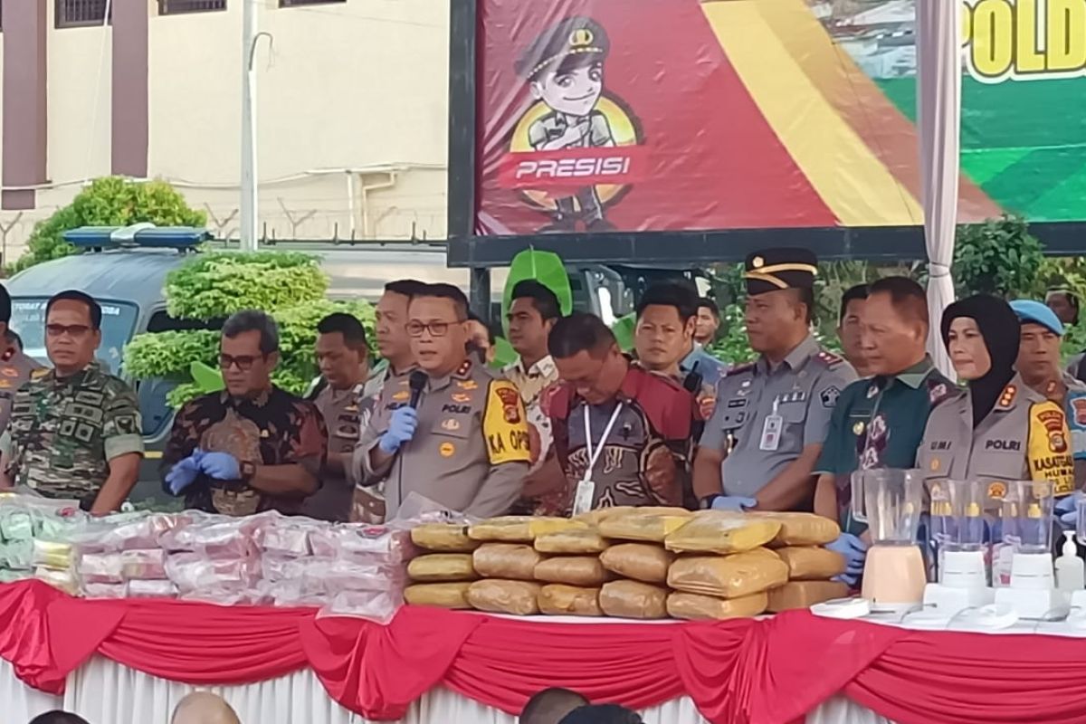 Polda Lampung musnahkan barang bukti narkotika hingga miras hasil kejahatan selama tahun 2023