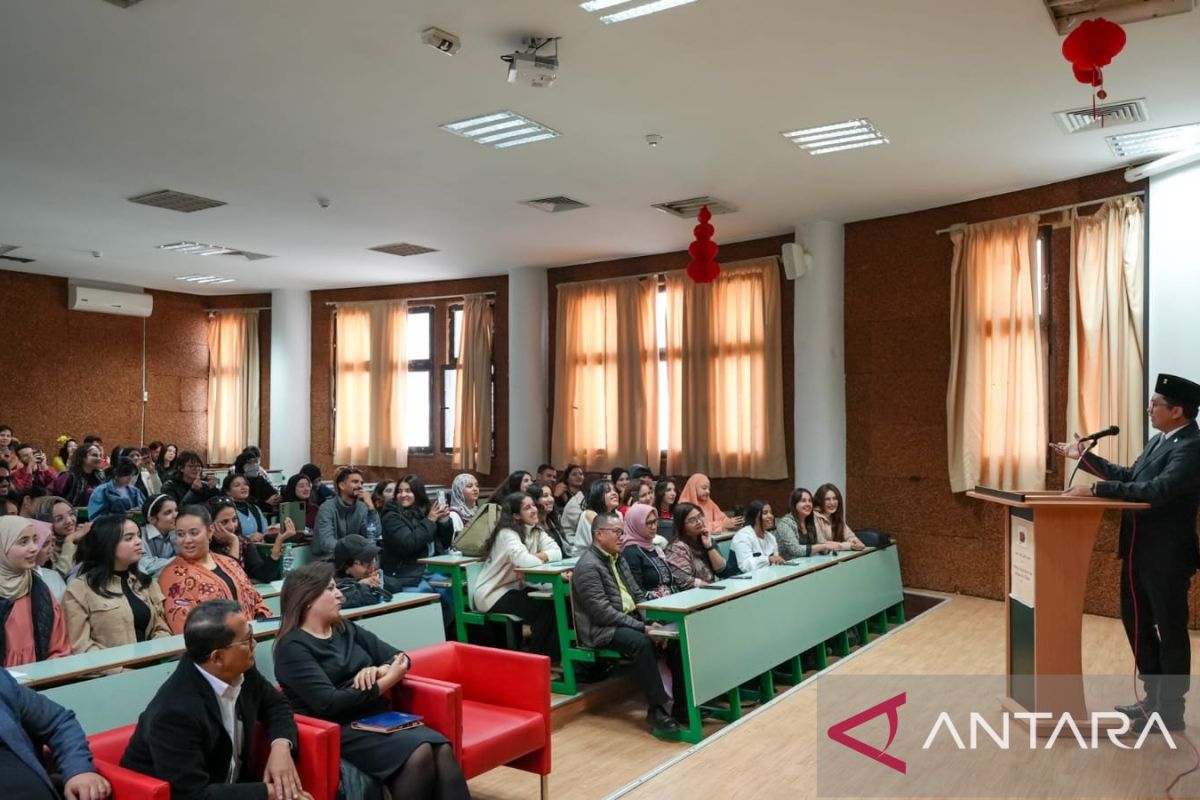 Dubes RI beri kuliah umum soal bahasa Indonesia di Universitas Tunisia