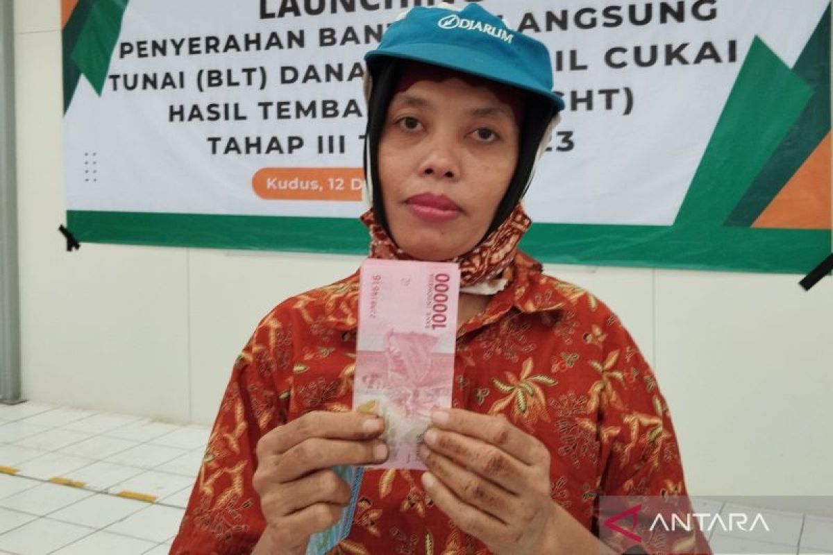 Pemkab  Kudus salurkan BLT tahap ketiga bagi 65.149 buruh pabrik rokok