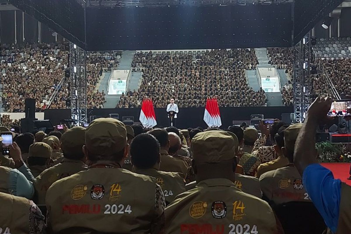 Jokowi minta KPU netral untuk jaga legitimasi Pemilu 2024