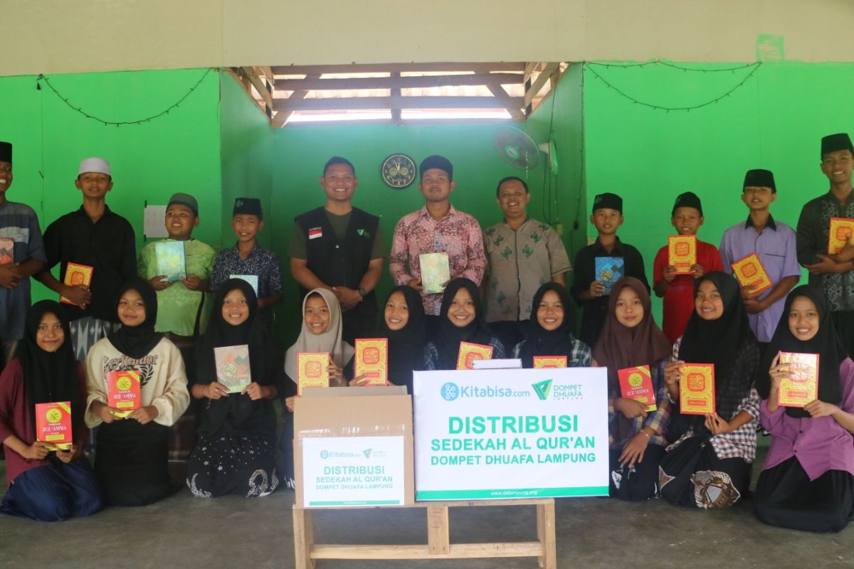 Dompet Dhuafa Lampung distribusikan ratusan Al-Quran di Mesuji
