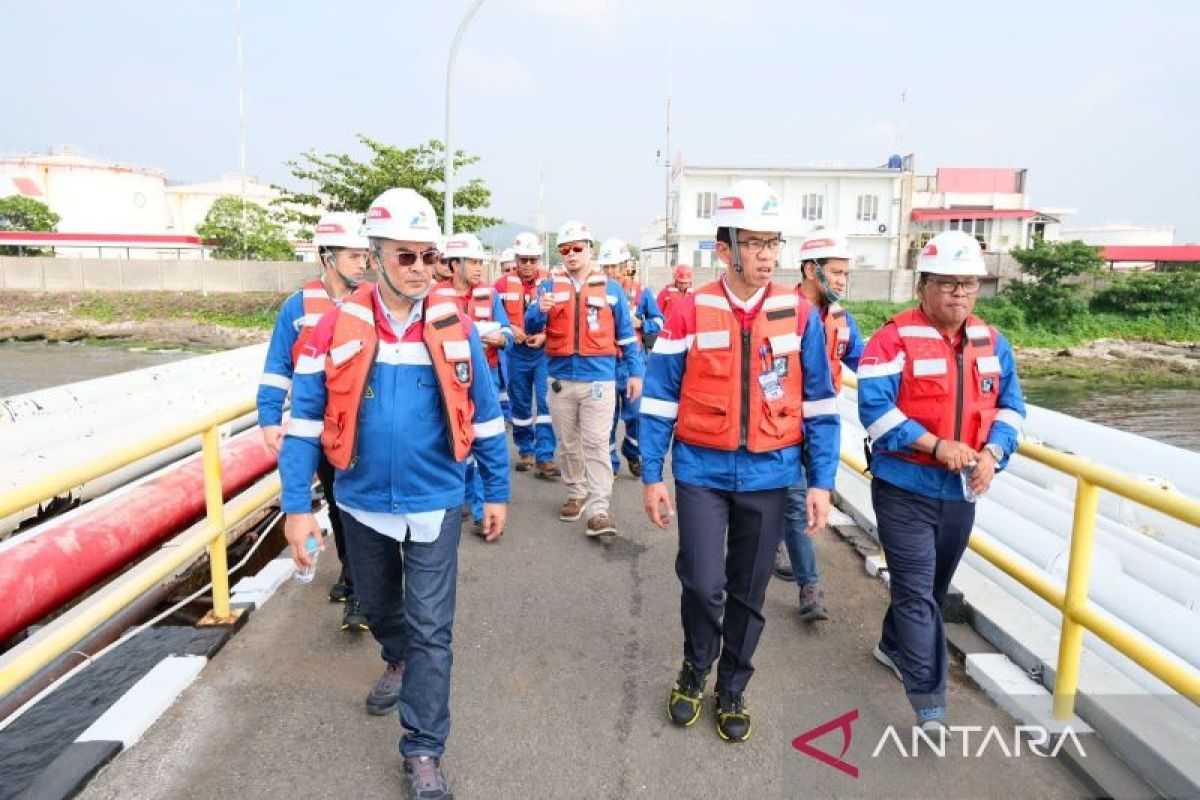 Kunjungi Fuel Terminal Tanjung Gerem, Pertamina pastikan distribusi BBM lancar