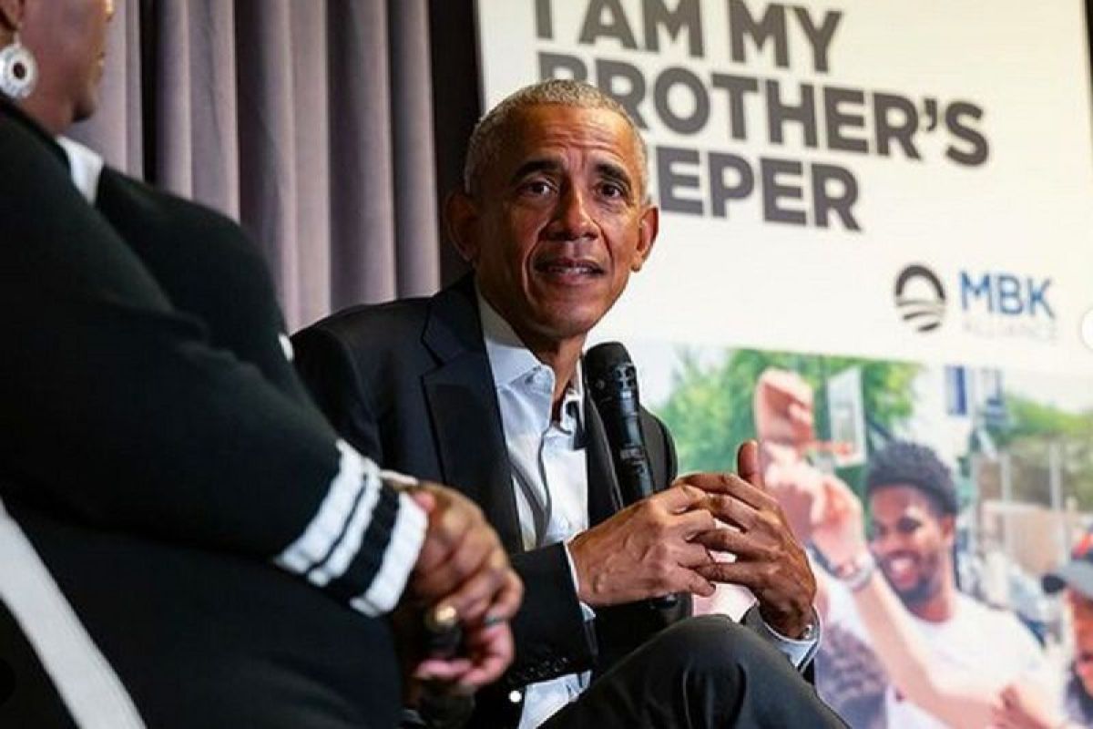 Obama tahan diri dukung Harris, harapkan proses nominasi terbuka