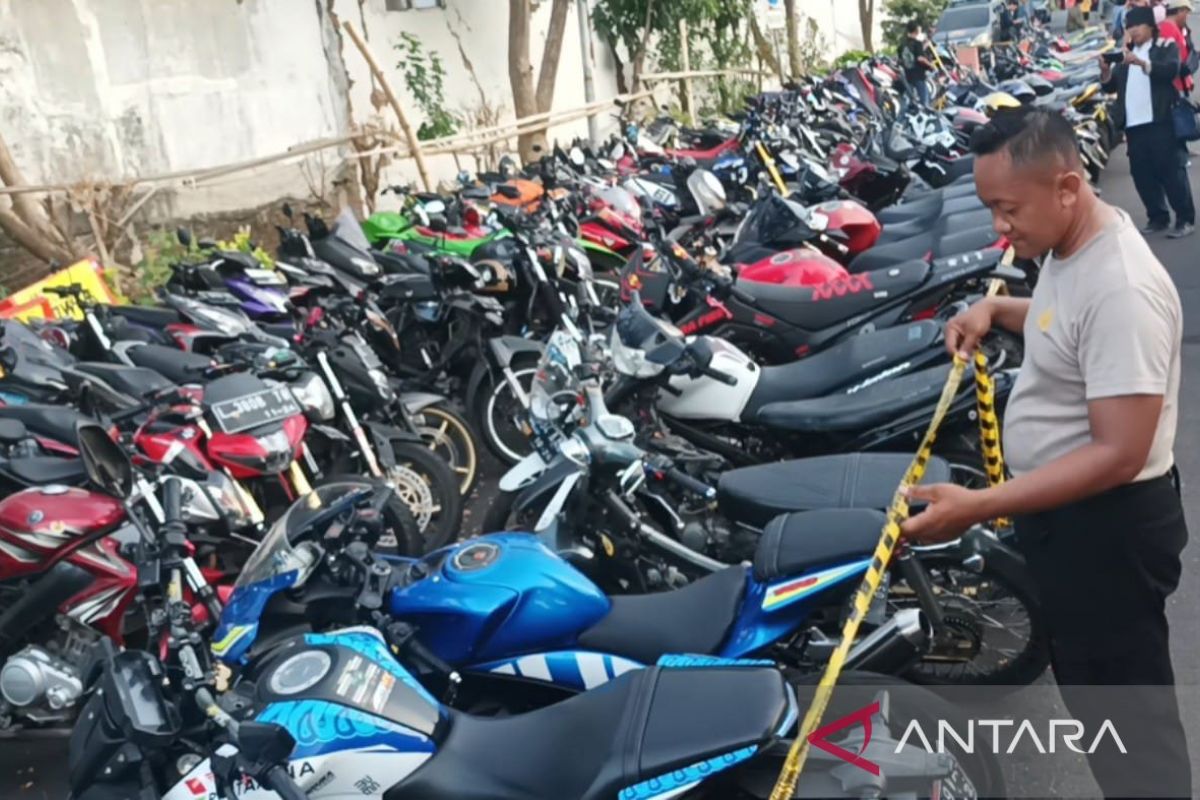 Polrestabes Surabaya sekat 12 lokasi perbatasan pada malam tahun baru