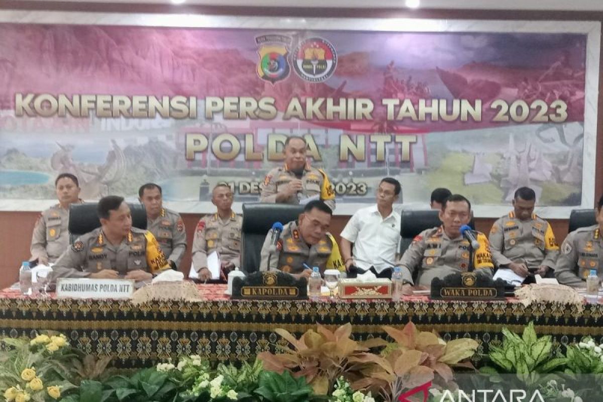 Polda NTT pecat 32 anggota yang melanggar kode etik selama 2023