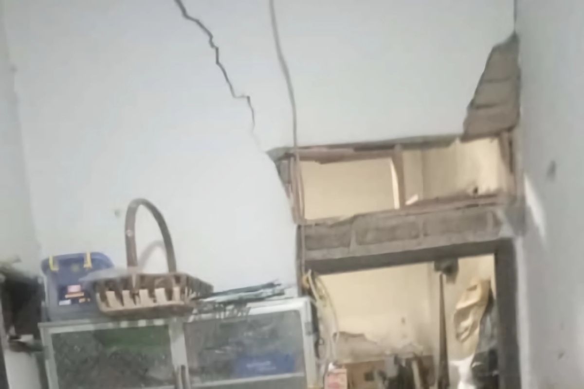 Puluhan rumah rusak akibat gempa M4,8 di Sumedang