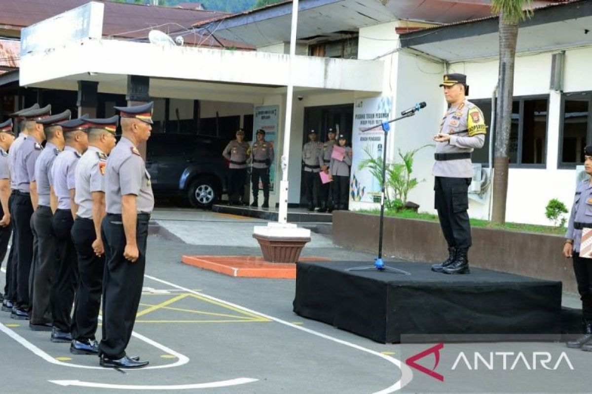 Ini pesan Kapolresta Pulau Ambo kepada personel yang naik pangkat