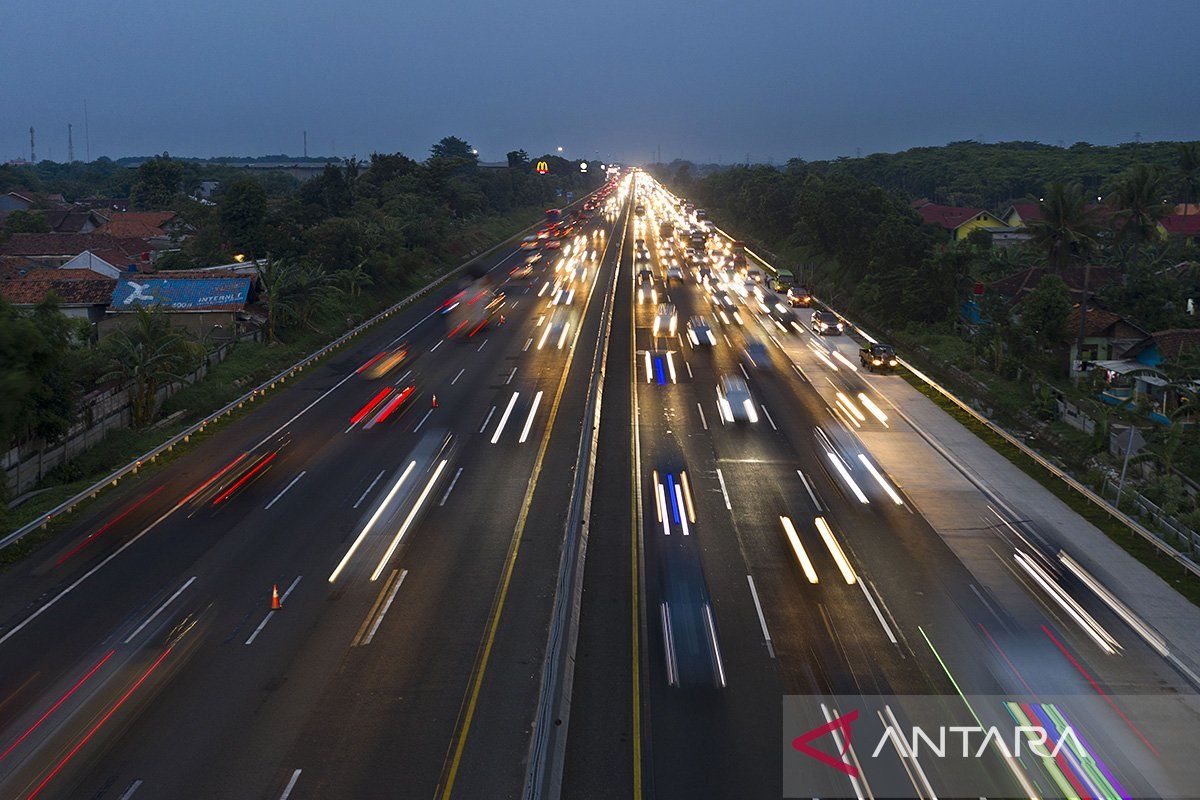 Korlantas berlakukan "contraflow" situasional jalan tol mulai Rabu