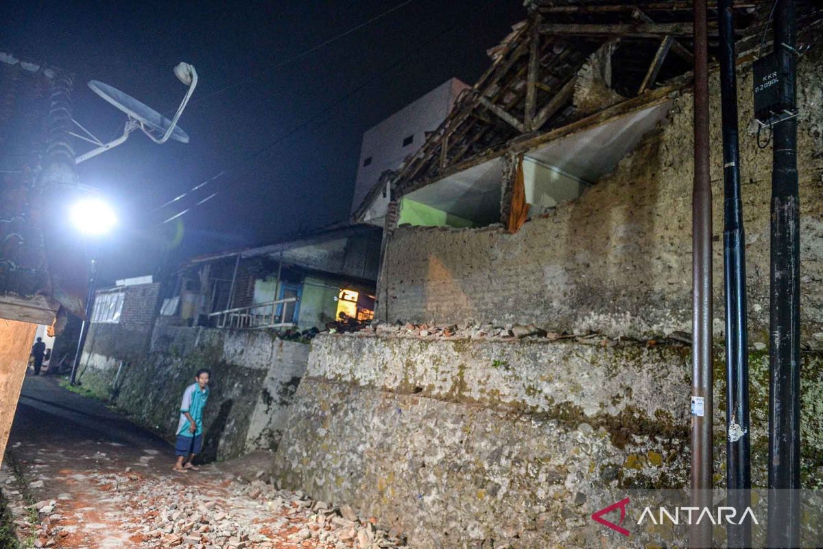 Tiga wilayah di Sumedang terdampak gempa cukup parah