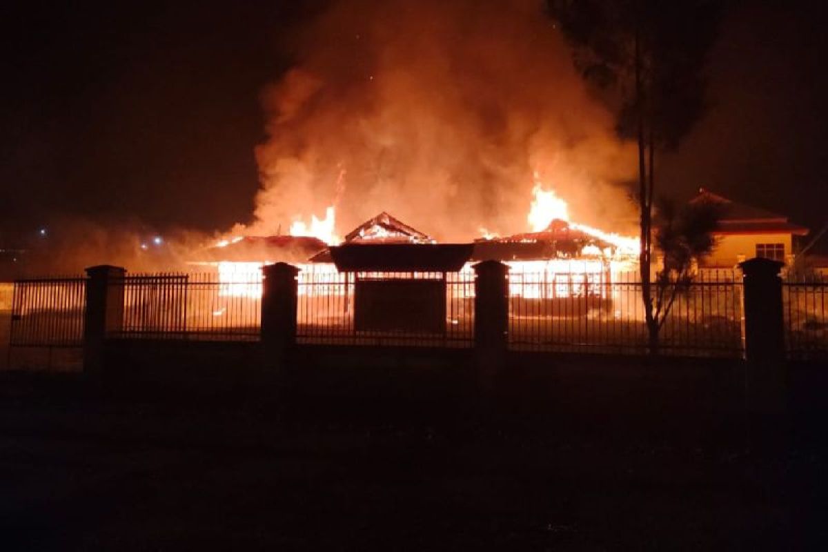 Kabid Humas: polisi selidiki kasus kebakaran Kantor BKPSDM Paniai