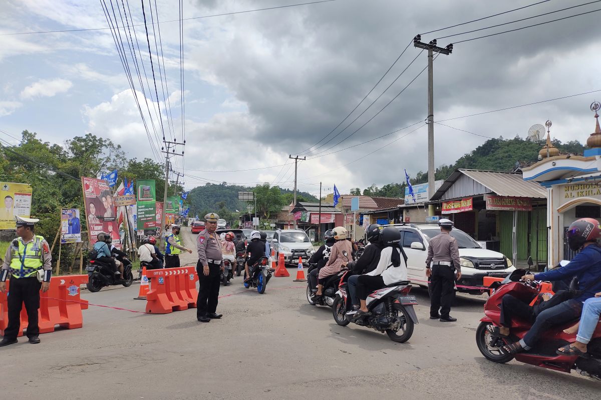 Polisi sebut arus lalu lintas menuju wisata bahari di Lampung ramai