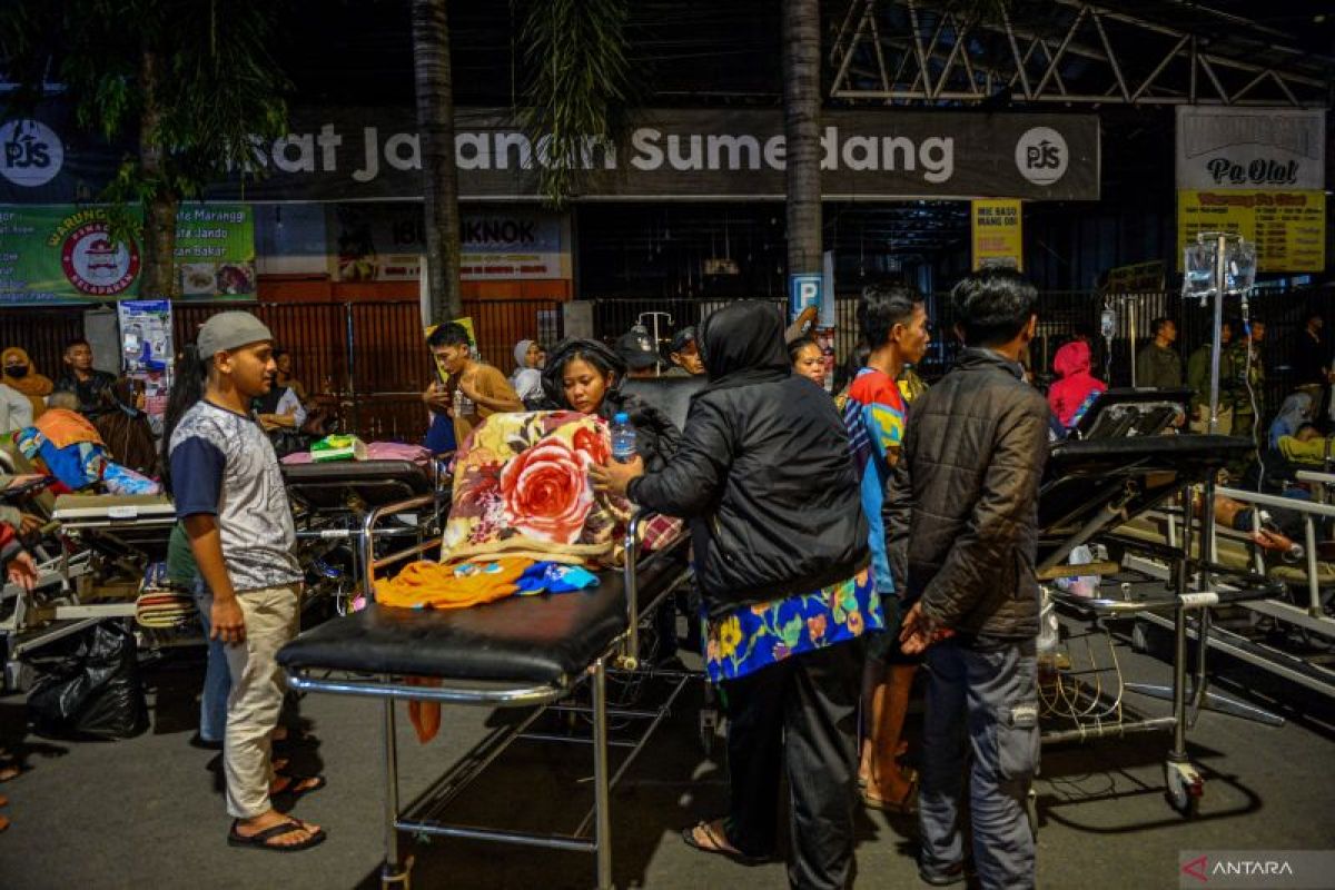 Humaniora kemarin, gempa Sumedang dan vaksinasi COVID-19 bagi rentan