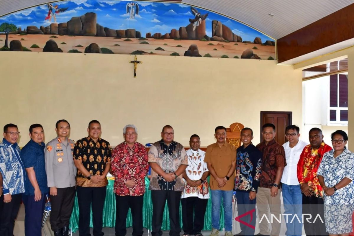 Gubernur dan Forkopimda Papua Barat Daya kunjungi Gereja Katedral Sorong