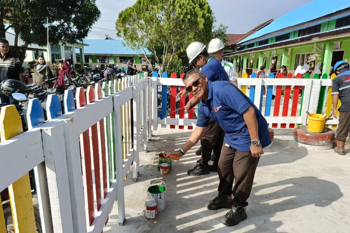 Indra terharu Apical dirikan pagar TK di Lubuk Gaung