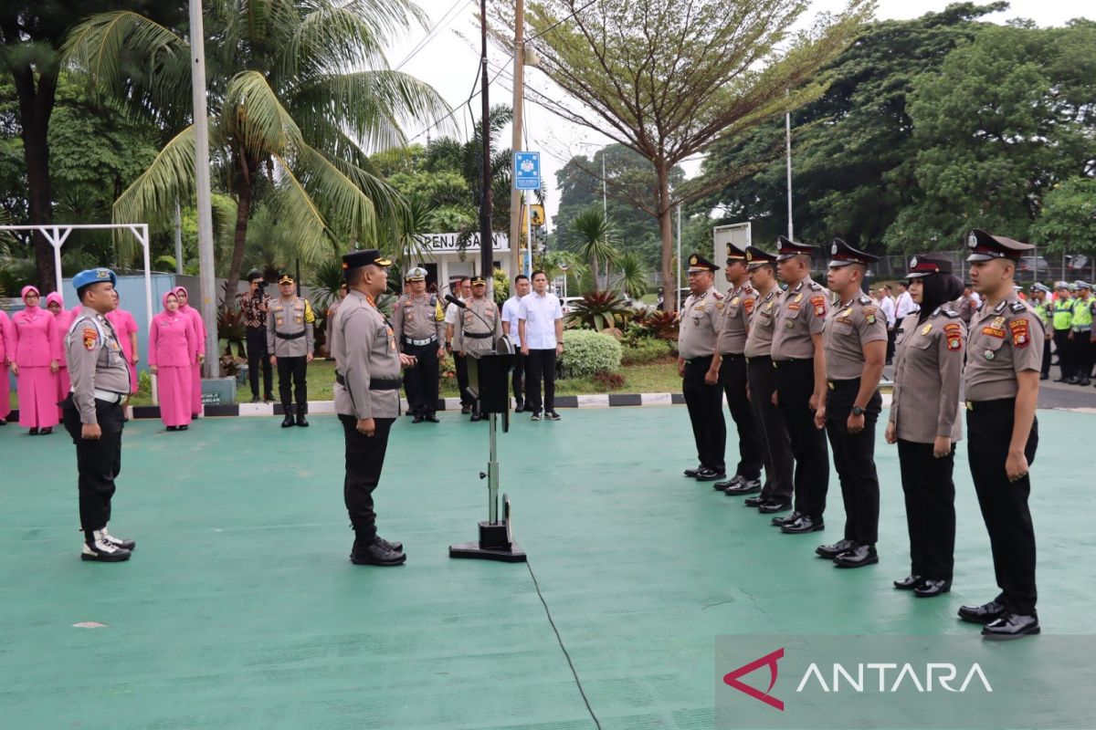 Puluhan personel Polresta Bandara Soekarno Hatta naik pangkat