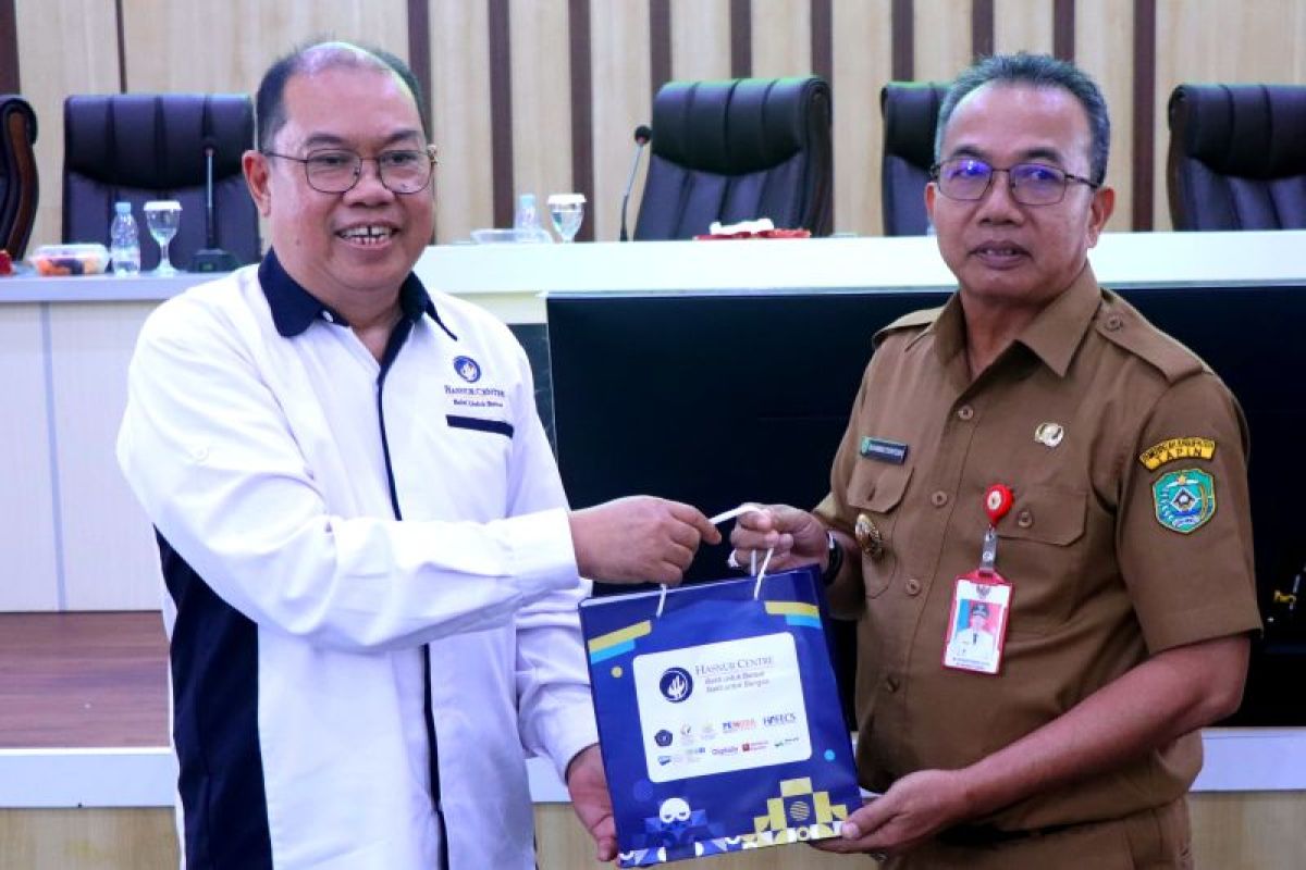 Yayasan Hasnur Centre pamerkan program unggulan ke Pemkab Tapin