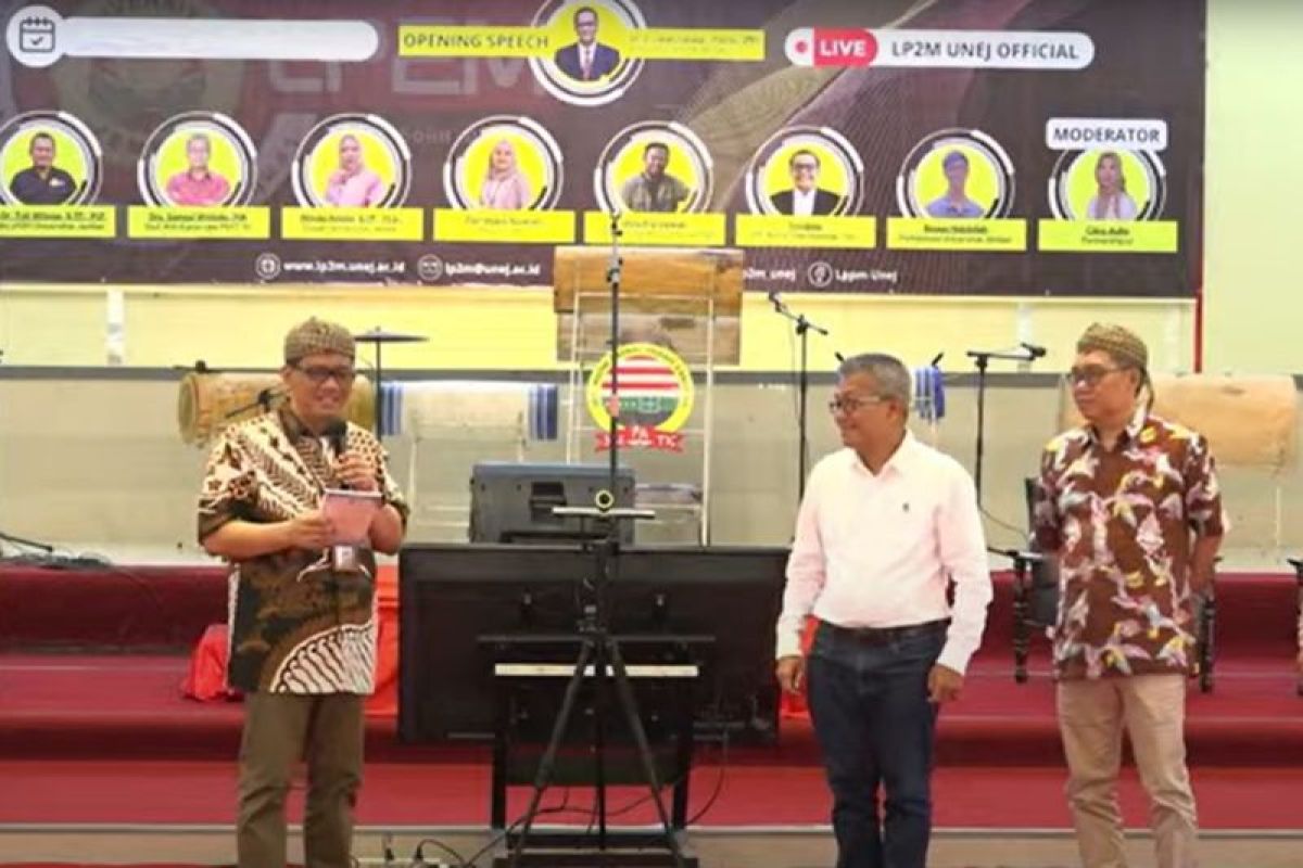 LP2M Universitas Jember luncurkan buku antologi kisah inspiratif