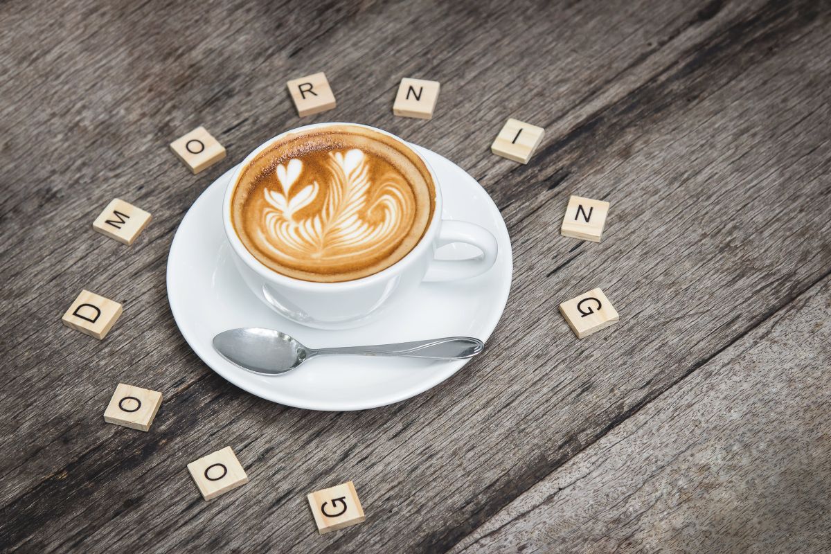 Cara konsumsi kopi di pagi hari agar lebih nyaman di perut