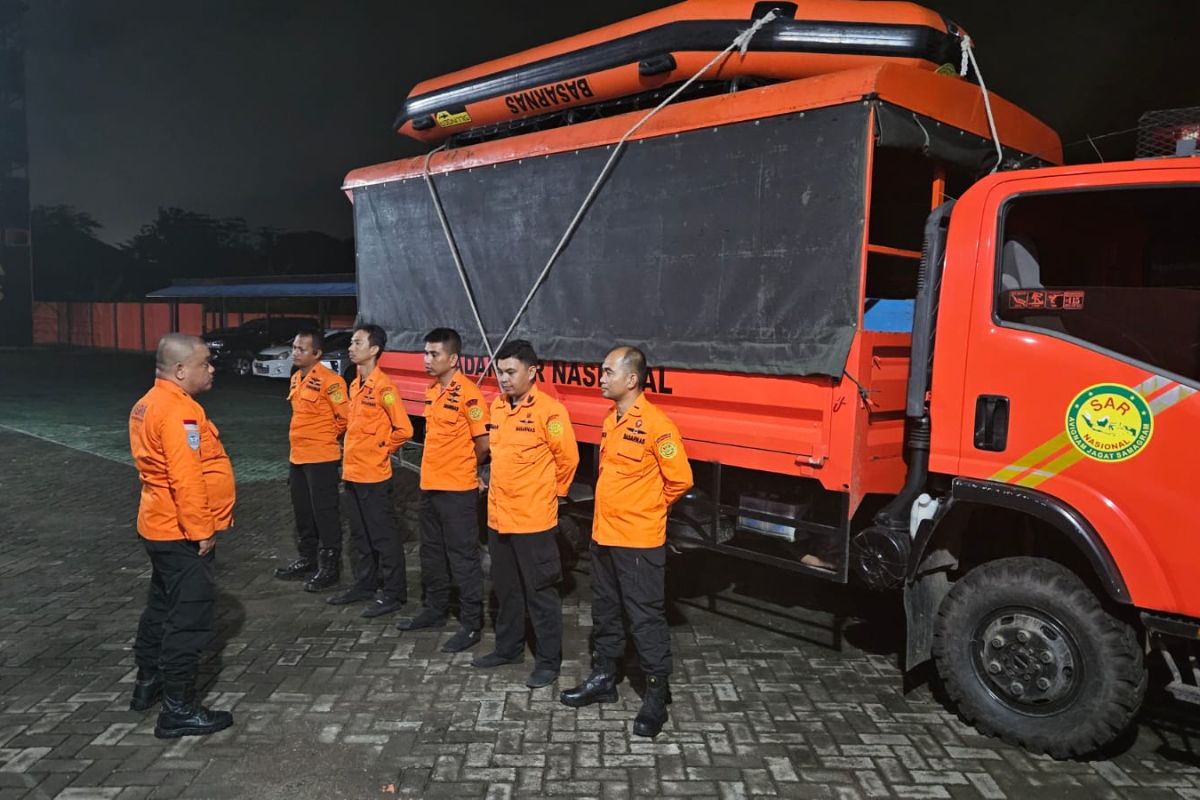 Basarnas Makassar kerahkan personel cari nelayan hilang di Takalar