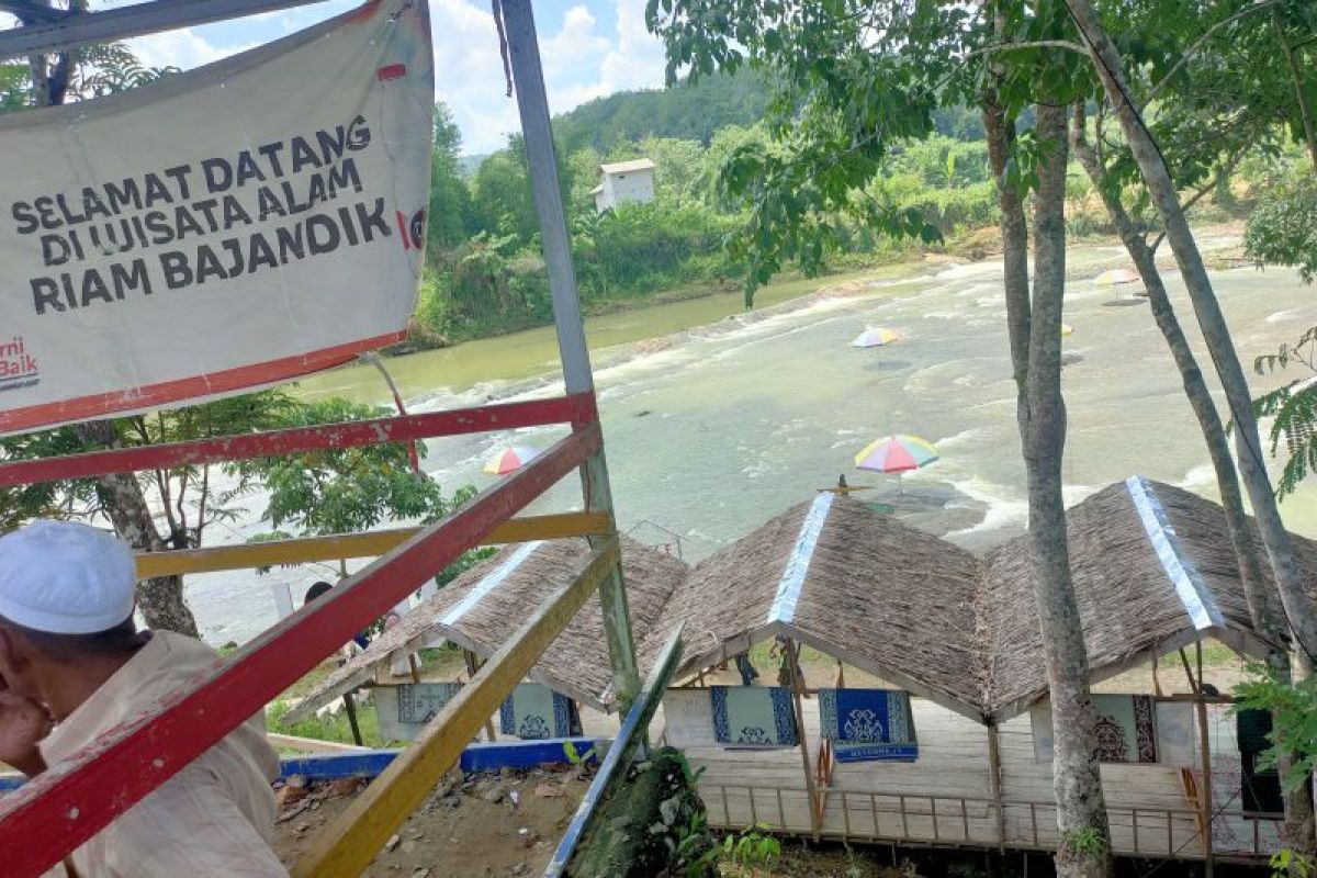 Objek wisata di Kali Benawa tetap eksis walau banjir melanda