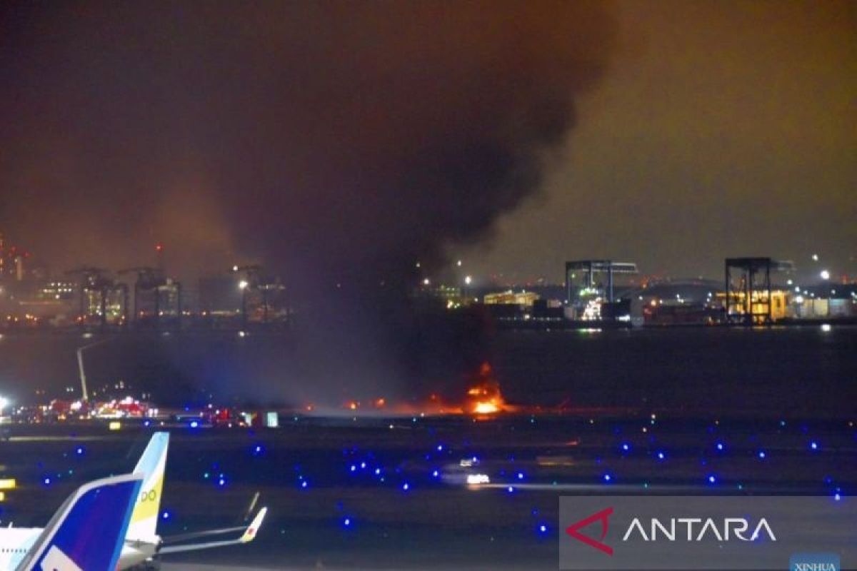 Lima Penjaga Pantai Jepang Tewas Dalam Tabrakan Pesawat Di Haneda ...