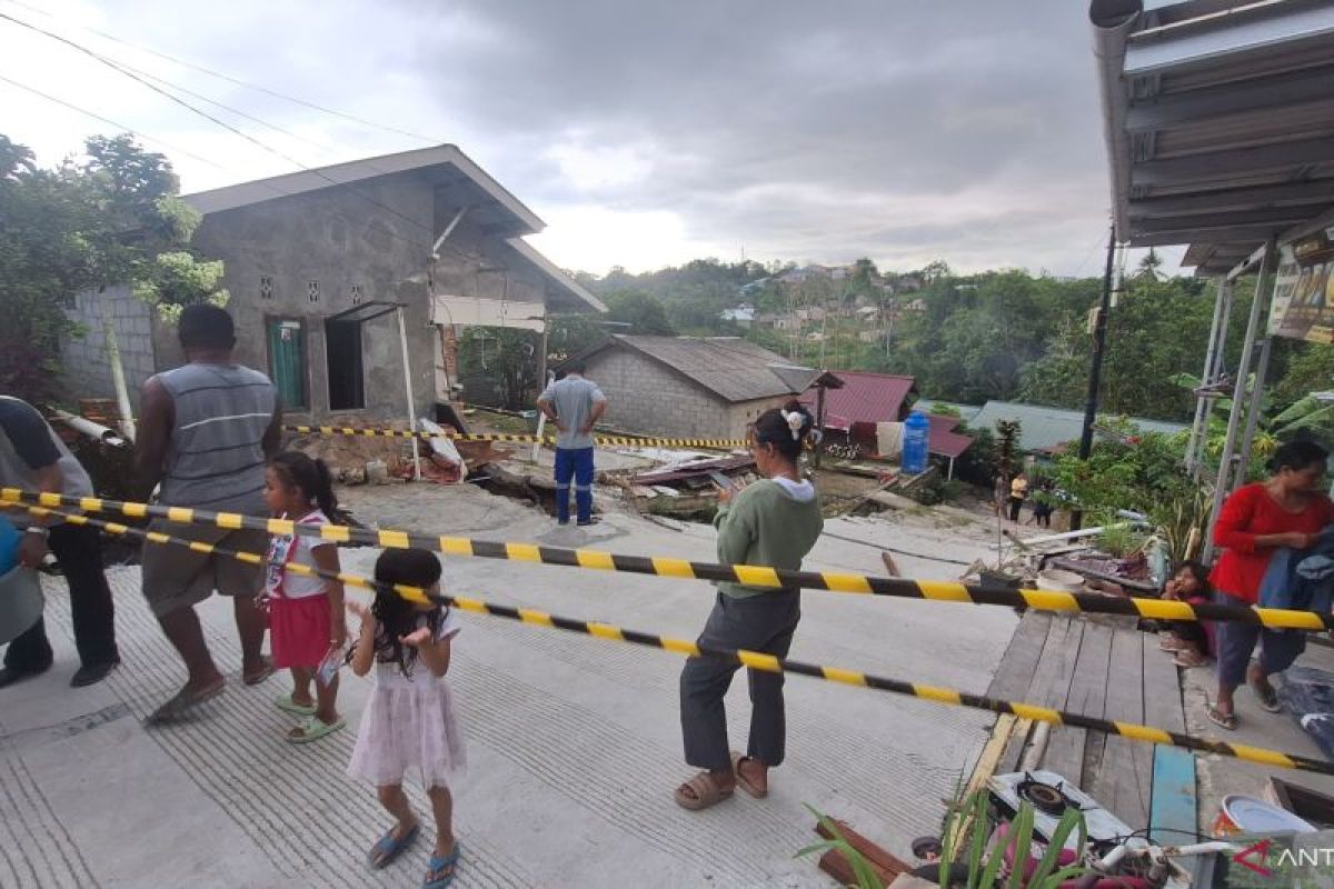 14 Rumah rusak akibat tanah bergerak di Balikpapan