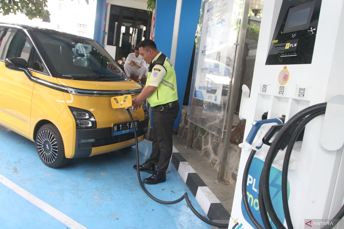 Mobil hybrid jadi andalan pilihan konsumen